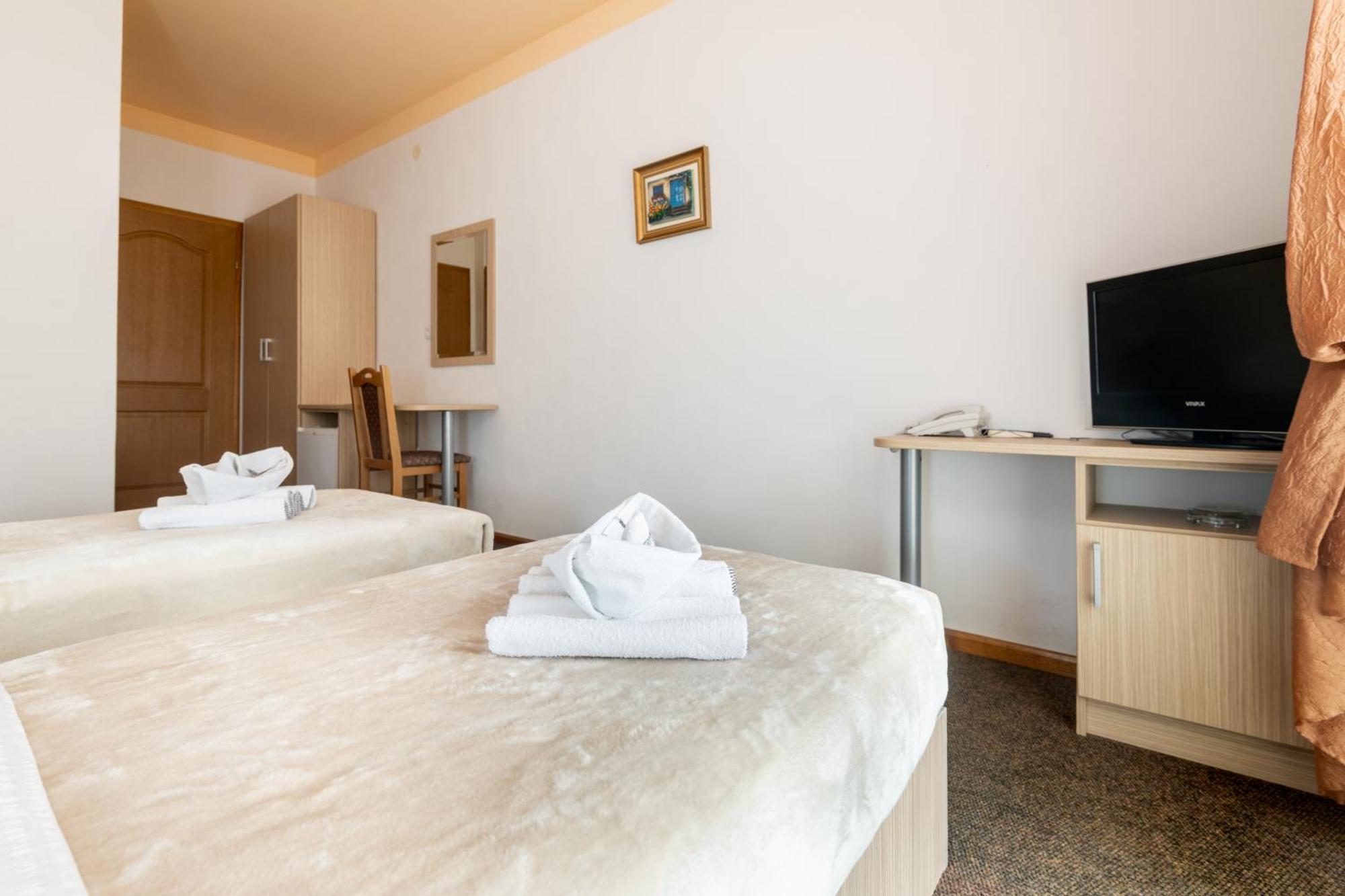 Hotel Ami - M Neum Exterior photo