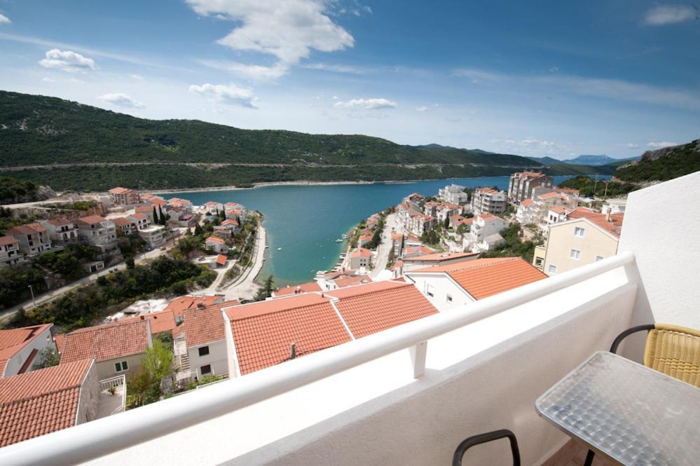 Hotel Ami - M Neum Exterior photo