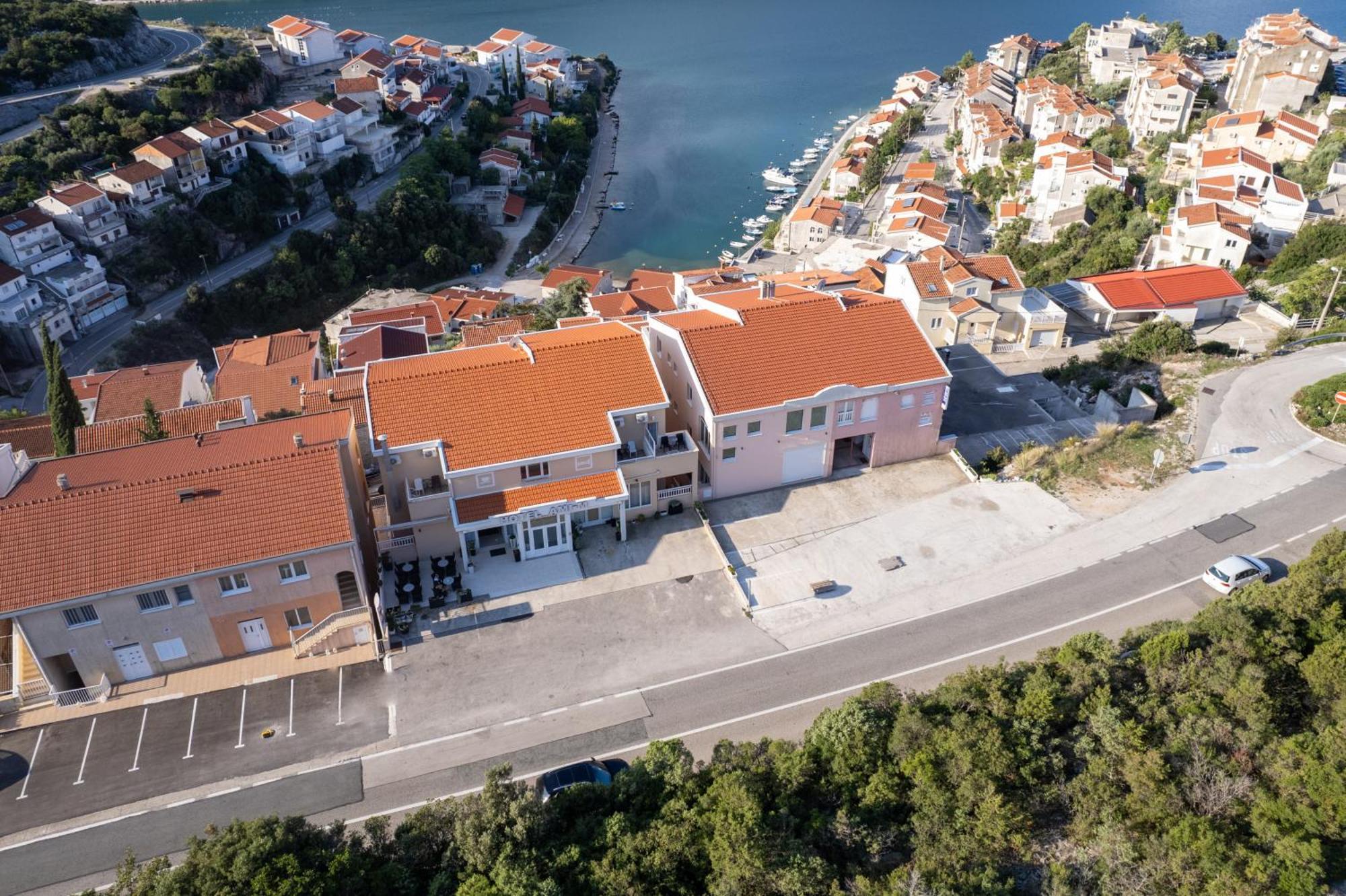 Hotel Ami - M Neum Exterior photo