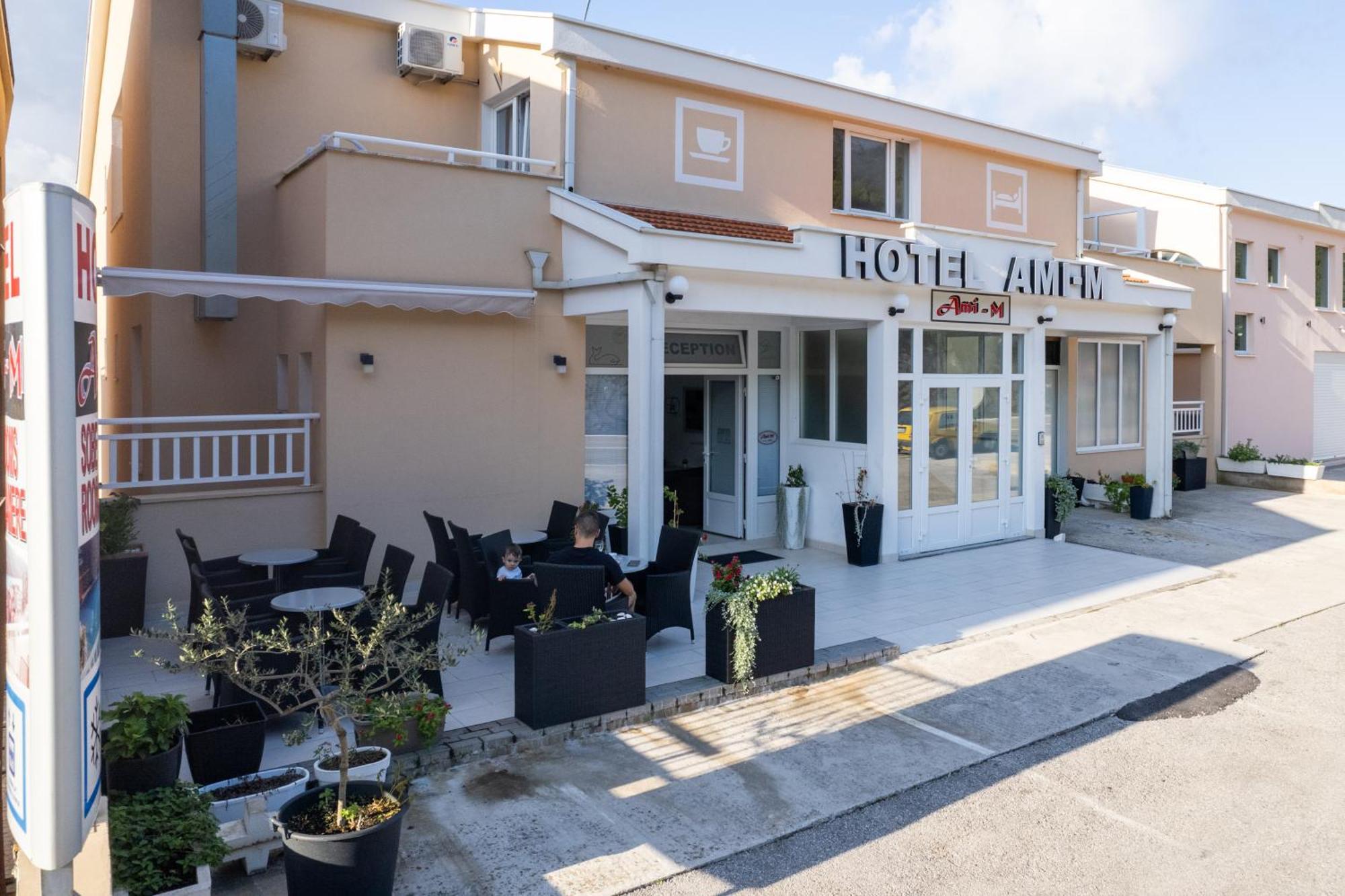 Hotel Ami - M Neum Exterior photo