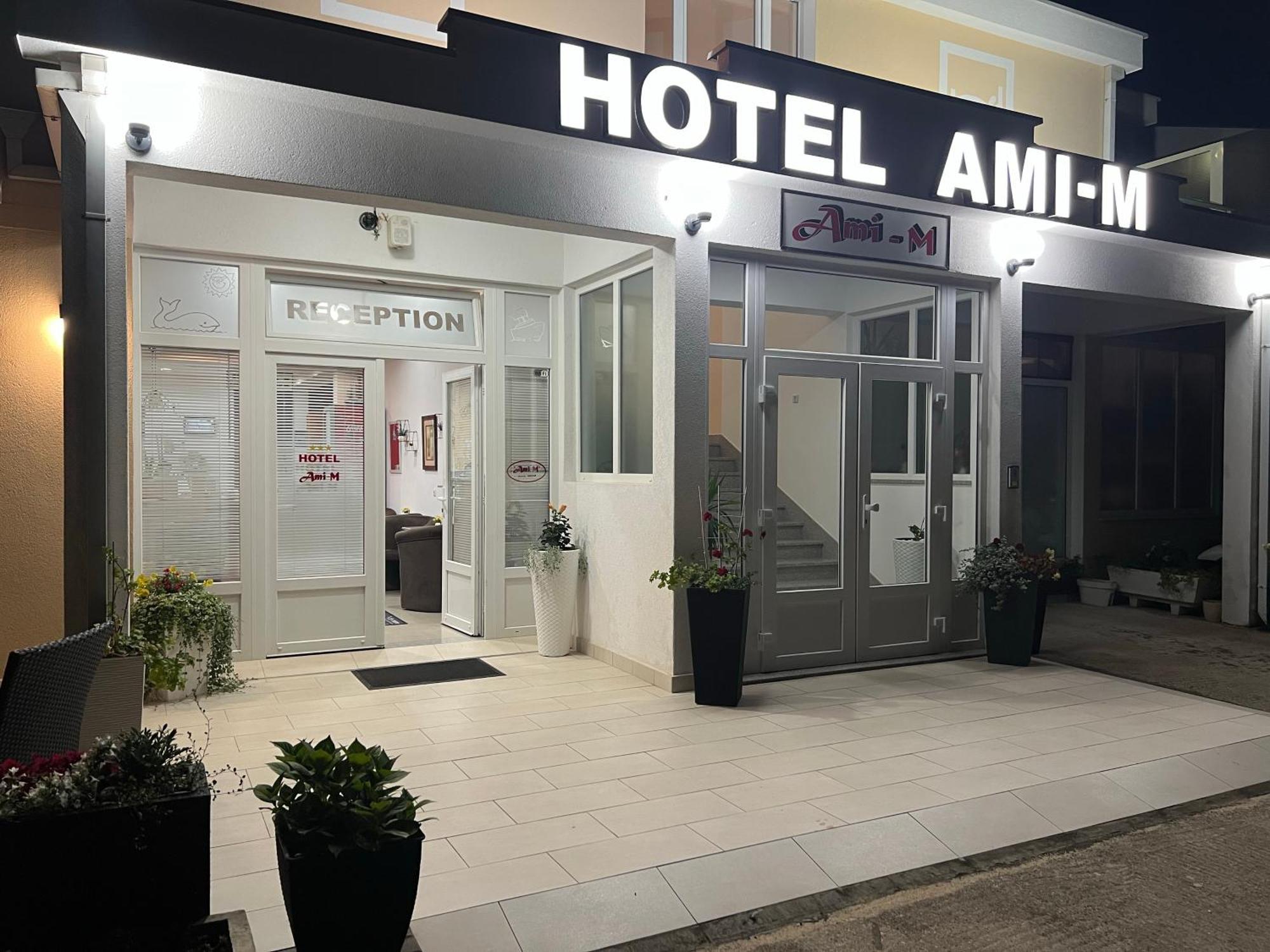 Hotel Ami - M Neum Exterior photo