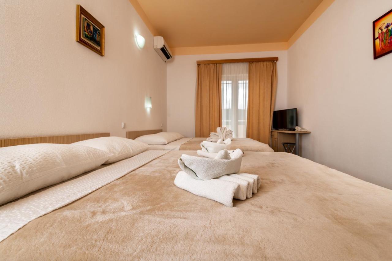 Hotel Ami - M Neum Exterior photo