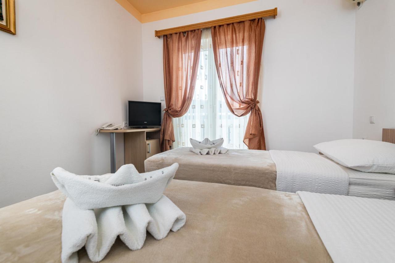 Hotel Ami - M Neum Exterior photo